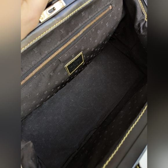 Louis Vuitton Suhali L'Ingenieux bag - Picture 9 of 17